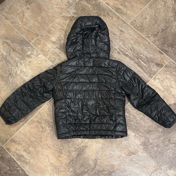Primary kids lightweight puffer jacket, size 4-5, black - Picture 3 of 3
